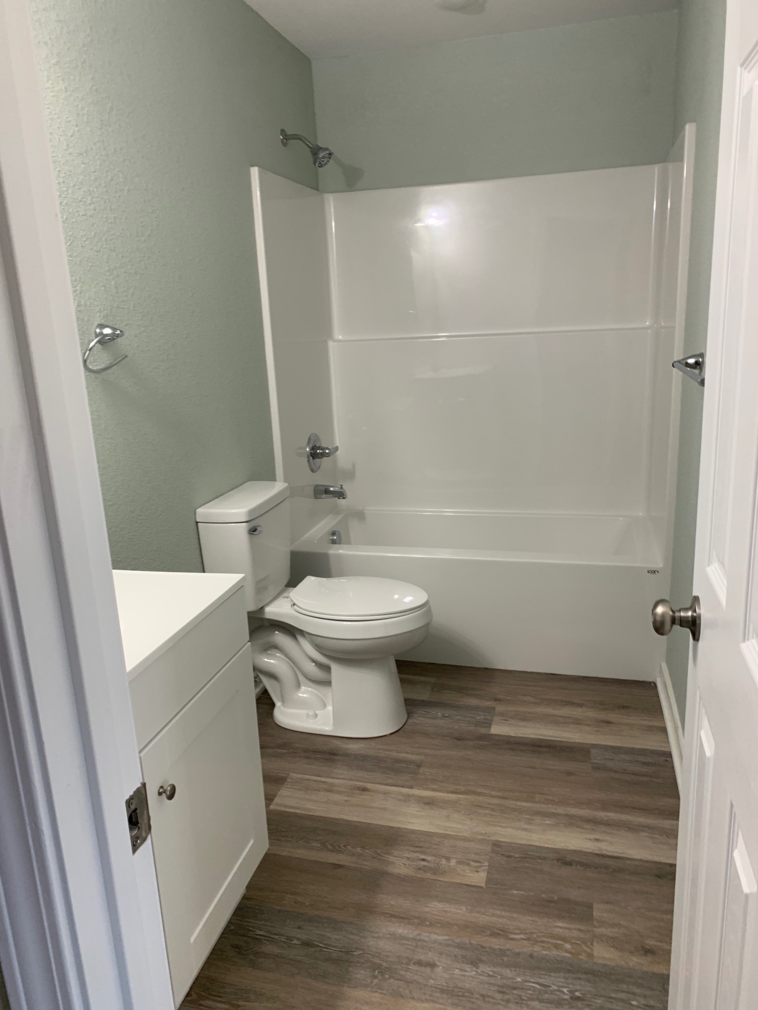 214 Grover Street property photo 10