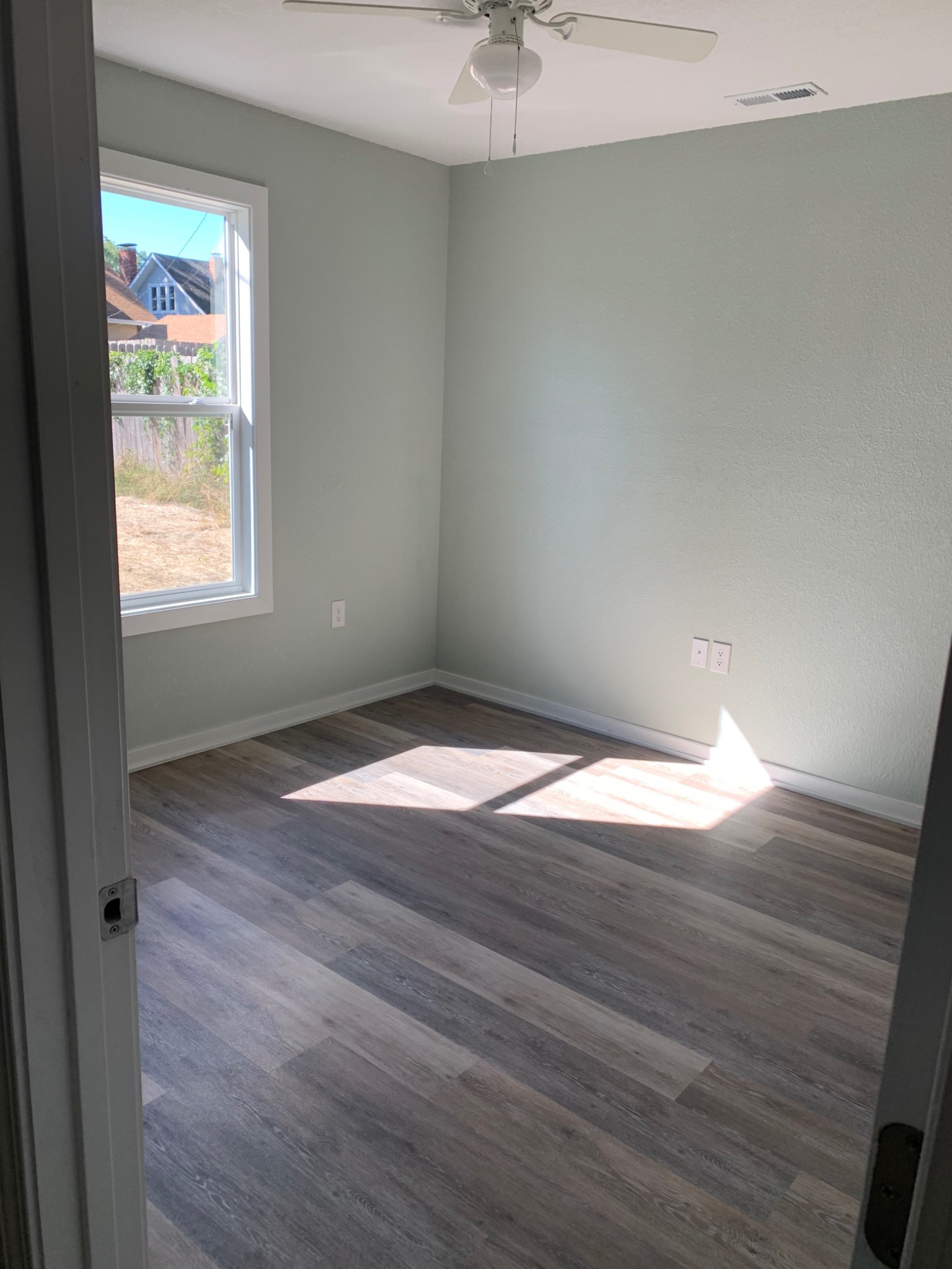 214 Grover Street property photo 14