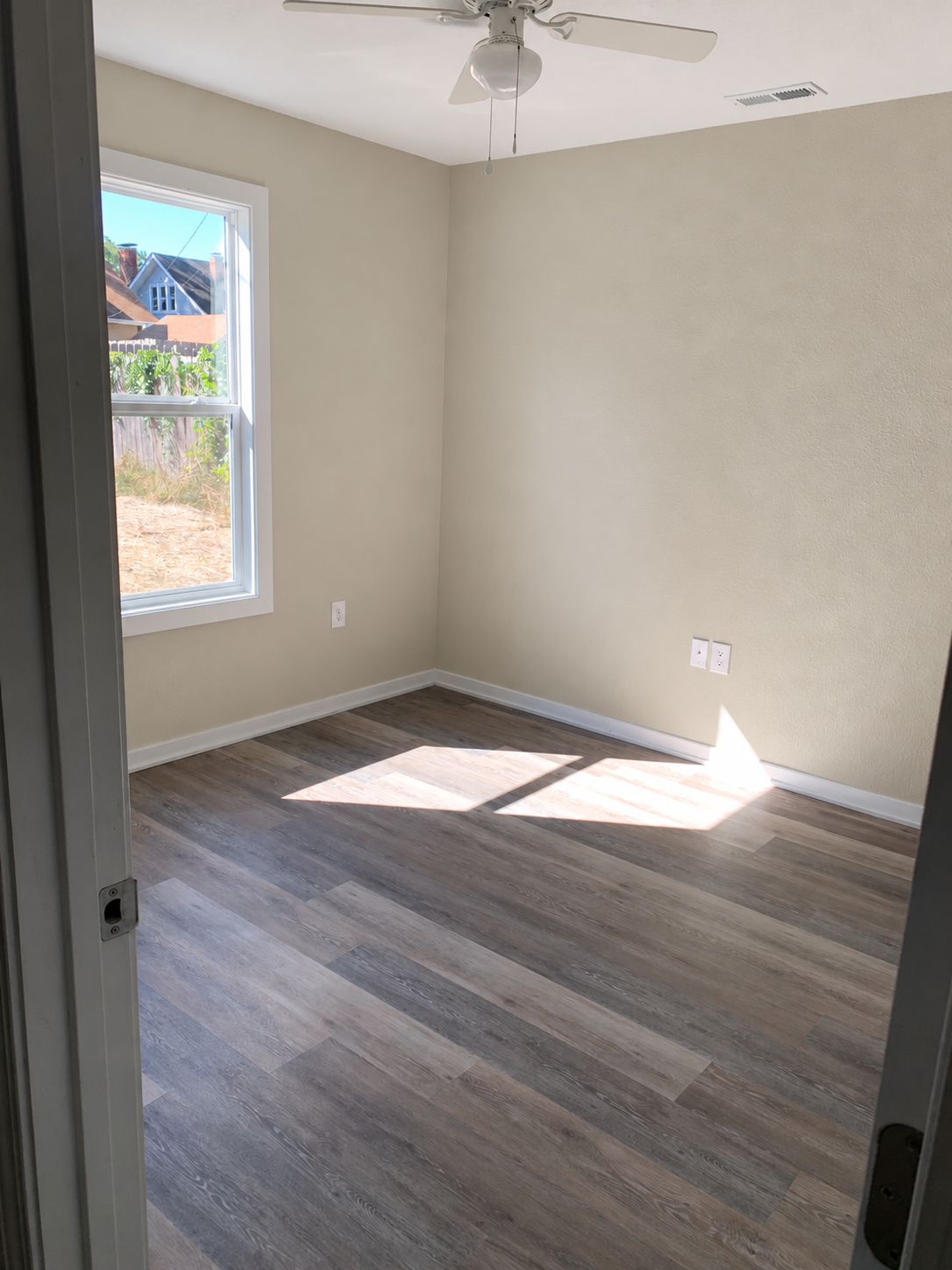307 Jackson Street property photo 12